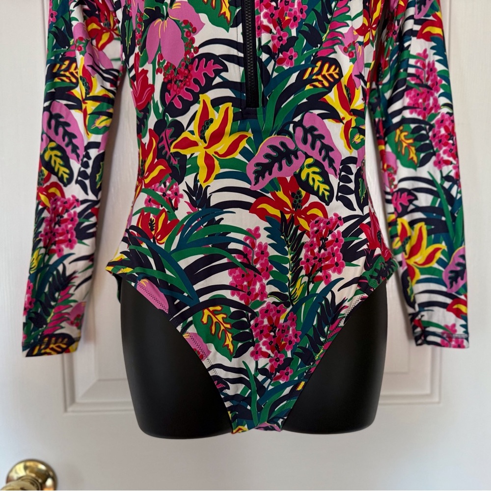 “J. CREW” Tropical Floral Long Sleeve Rash Guard Swimsuit - Picture 7 of 16